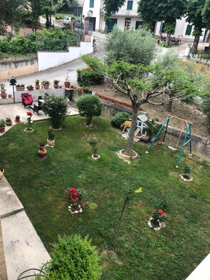 Il Girasole Apartment Castel Ritaldi Bagian luar foto