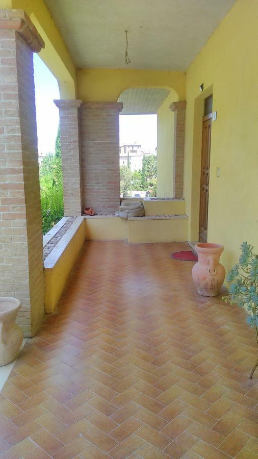 Il Girasole Apartment Castel Ritaldi Bagian luar foto