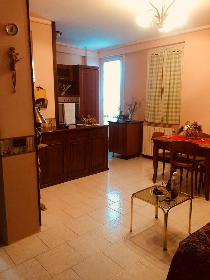 Il Girasole Apartment Castel Ritaldi Bagian luar foto