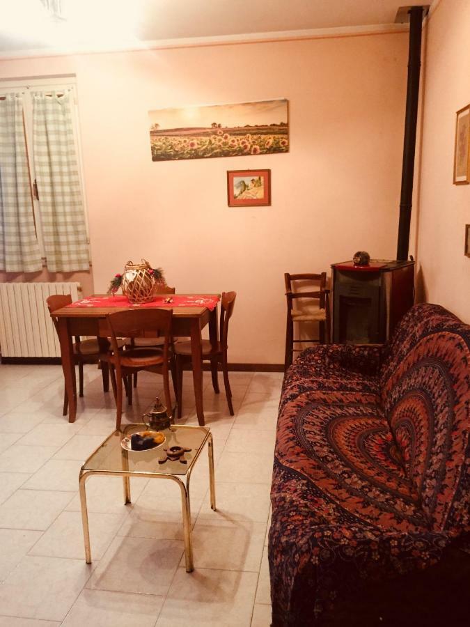 Il Girasole Apartment Castel Ritaldi Bagian luar foto